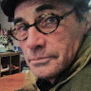Meet your Posher, Dennis